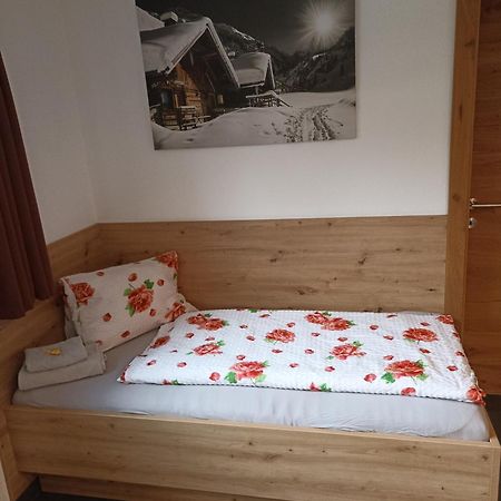 Haus In Der Kurve Apartman Kappl  Kültér fotó